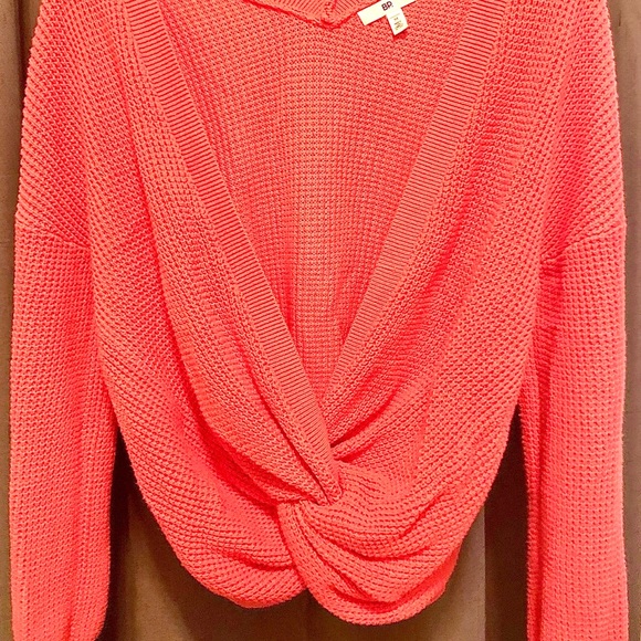 Front knot sexy salmon color sweater - Picture 4 of 5